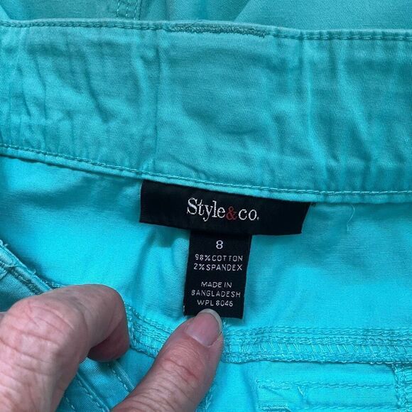 Style & Co Womens Size 8 Capri Pants Green Button Details Pockets Stretch - Picture 11 of 14